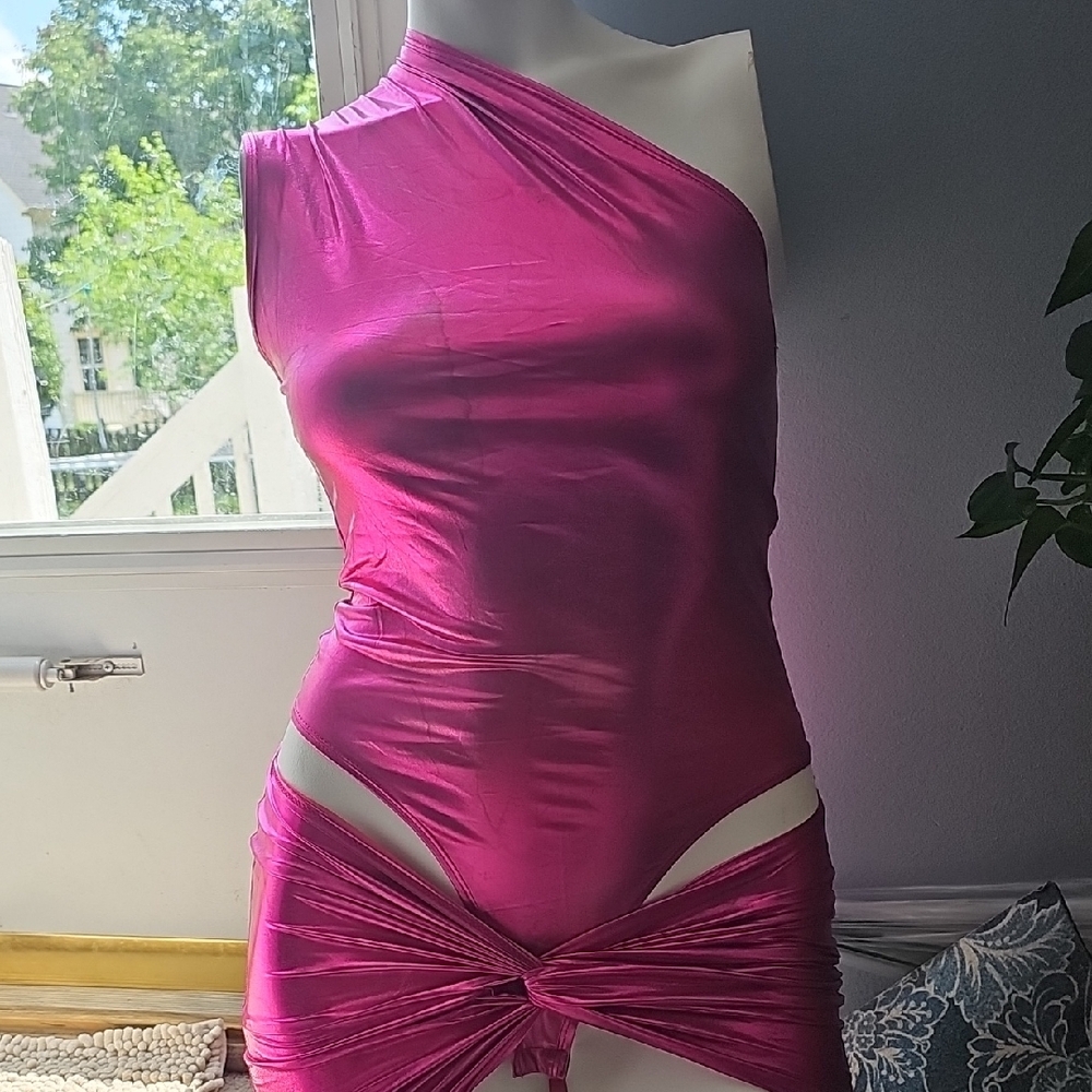 Vibrant One-Shoulder Fuchsia Dress